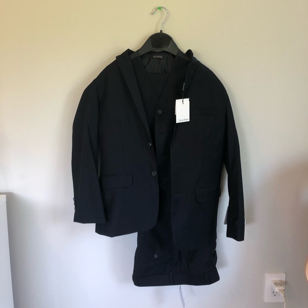 Calvin Klein Boys 3 Piece Suit